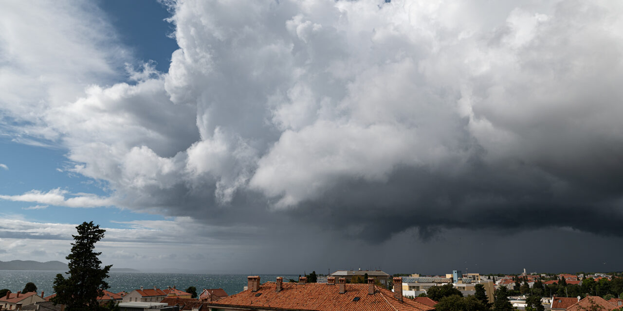 Nova ciklona sa sjeverozapada, u subotu fronta i mnogo kiše